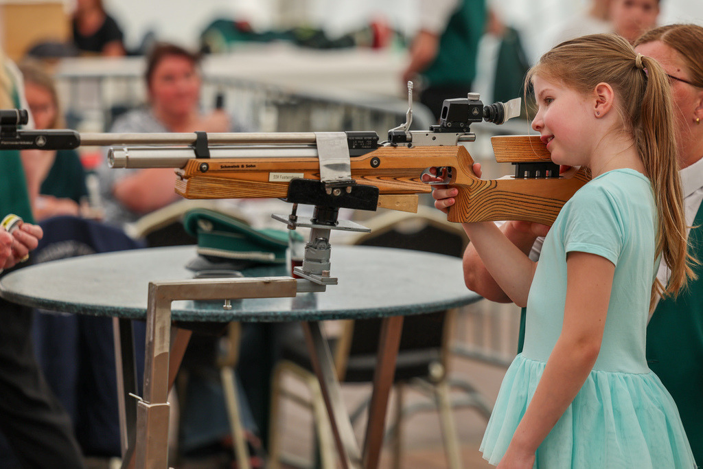 top-top.de-250531-035 | Foto, Video, Fotografie, Videografie, Fotobox, DJ, Discjockey, Musik, Musikbox, Veranstaltung, Photobooth, Amazon, Ebay, Buchtipp, Bestseller, Autor, Verlag, Buch, Wesel, Hamminkeln, NRW, Dinslaken, Rees, Drohne, Hochzeit, Party, Fotobox, Wesel, Fotograf