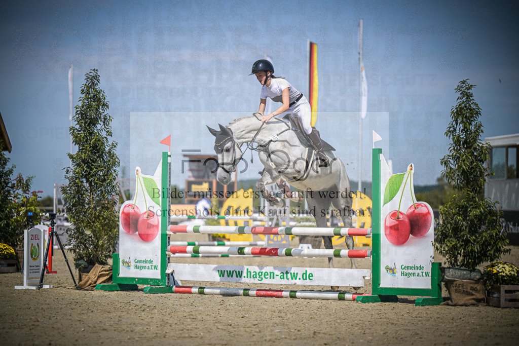 DOS_3332 | Entdecke hochwertige Reitturnierfotos von Foto Oger. Professionell, emotional und authentisch – jetzt Lieblingsmomente im Shop bestellen.Deutschlandweite Turnierfotografie. - Realisiert mit Pictrs.com
