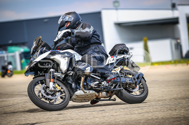 0016-260418_NOE6-024_16 | Deine Full-Service-Agentur für ✔️Videoproduktionen und ✔️Motorsportfotografie Jetzt Angebot anfragen!
