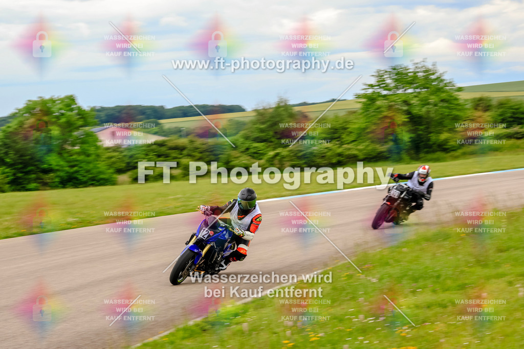 MotoTeam-3288 | Hier findet Ihr Bilder von Touristenfahrten auf der Nürburgring Nordschleife oder von anderen Veranstaltungen die ich besucht habe. Viel Spass beim Durch Schauen 