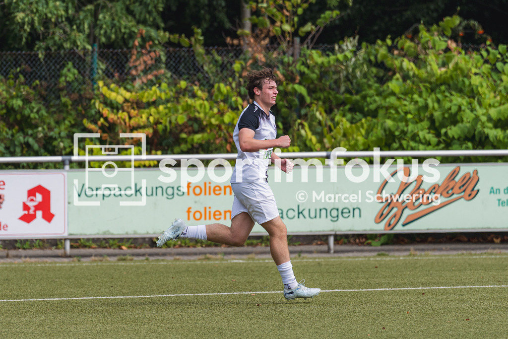 Wuppertaler Tennis-Stadtmeisterschaften | TSV 05 Ronsdorf gegen SC 1920 Oberhausen, Niederrheinpokal, 1. Runde, Kunstrasenplatz Sportplatz Parkstraße, Wuppertal, 09.08.2026. - Realisiert mit Pictrs.com