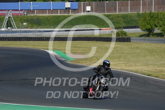 2025_05_13_PBK_21479 | Sportfotografie; SlowMotion; Video; Rennstrecke; Hafeneger; Speer; Racing; RSE; BMW; CBO; Trackday; Motorsportarena; Hockenheimring; Brno; Most; Barcelona; Valencia