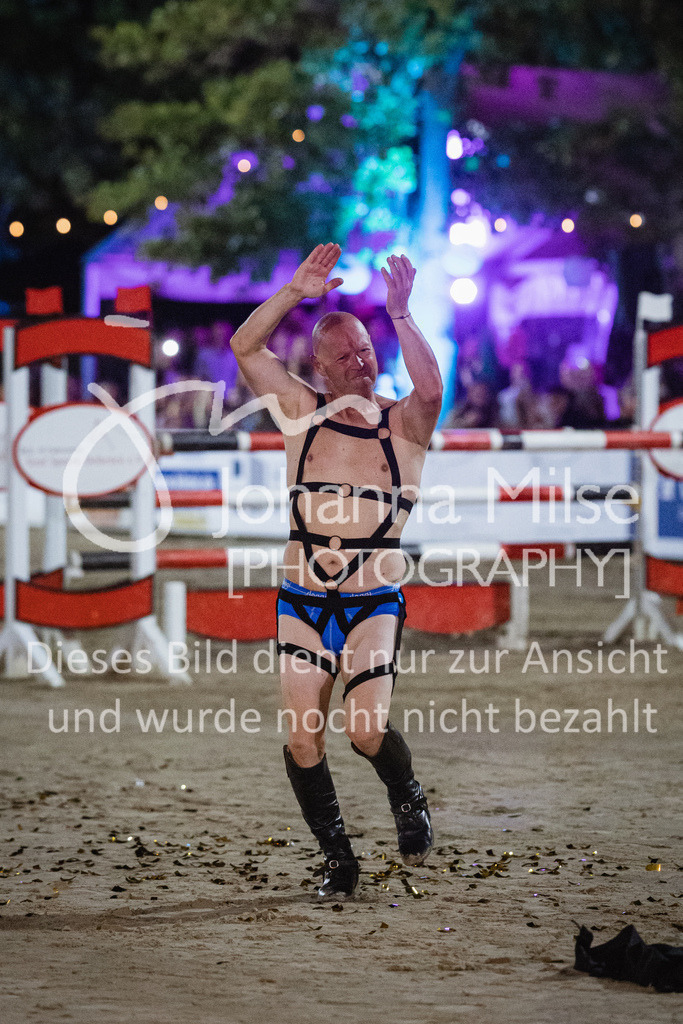 230827_Delbrueck_Kostuem-809 | Deine schönsten Turniermomente als professionelle Fotos! Entdecke hochwertige Pferdesport-Fotografie im Online-Shop. Jetzt Fotos finden & bestellen!
