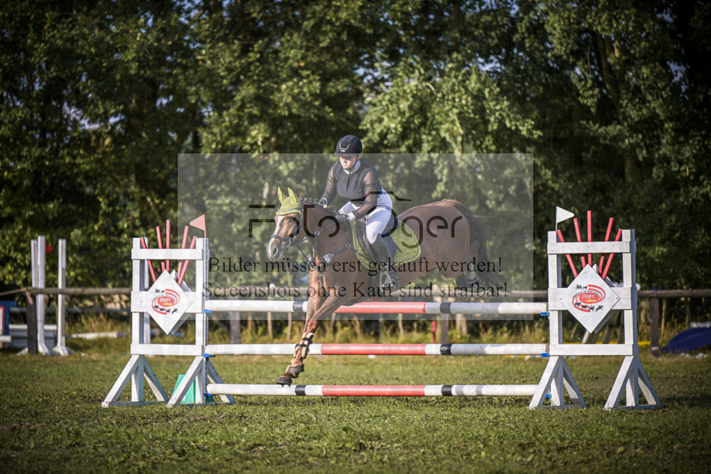 DOS_0454 | Entdecke hochwertige Reitturnierfotos von Foto Oger. Professionell, emotional und authentisch – jetzt Lieblingsmomente im Shop bestellen.Deutschlandweite Turnierfotografie. - Realisiert mit Pictrs.com