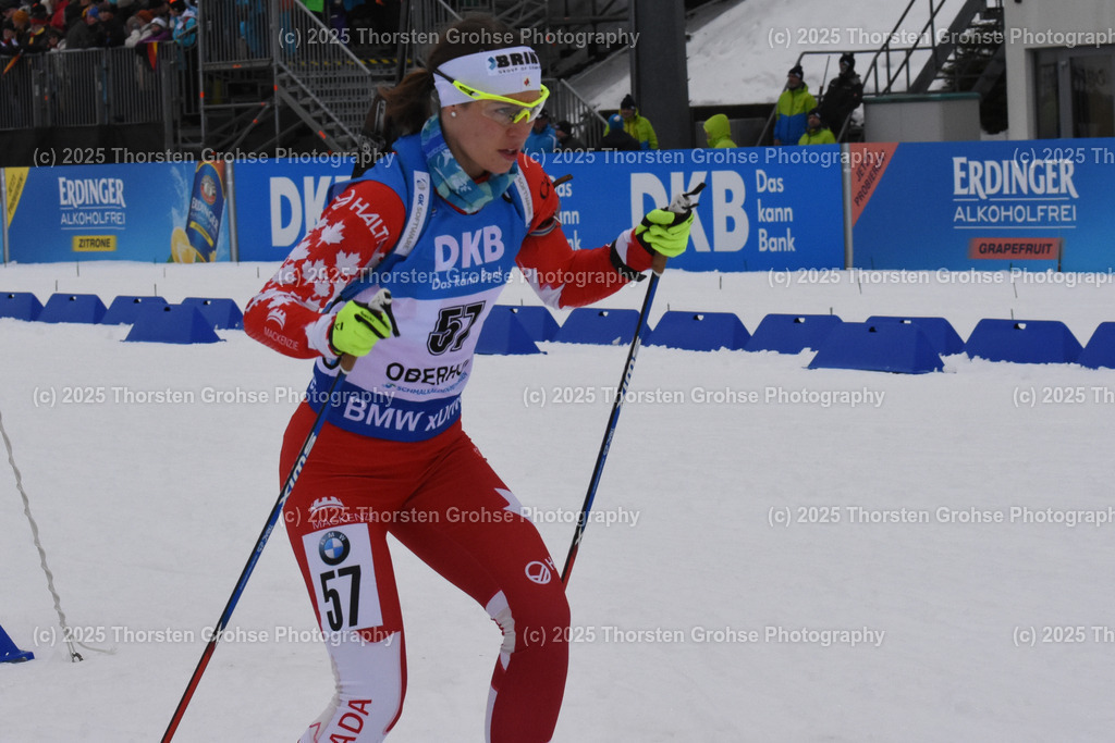 IBU WC Biathlon Oberhof 2018 | TANDY Megan (CAN) beim Start; IBU WC Biathlon Oberhof 2018, 7.5 km Sprint Frauen am 04.01.2018 in der DKB Ski Arena in Oberhof, (Deutschland) - Realisiert mit Pictrs.com