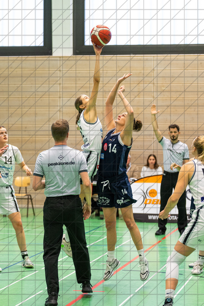 2. DBBL Nord 24/25 | 20.10.2024 | BBC OS vs. Eimsbütteler TV | 2. DBBL Nord 24/25 | 20.10.2024 | BBC OS vs. Eimsbütteler TV - - - - - CREDIT, www.bullenfotos.de, Martin König, Hörner Weg 40, D-49078 Osnabrück, +4917663732967, Nutzung und Weitergabe nur zu den vereinbarten Zwecken. Presseanfragen an Urheber. Alle Rechte beim Urheber. - - - - - - Realisiert mit Pictrs.com
