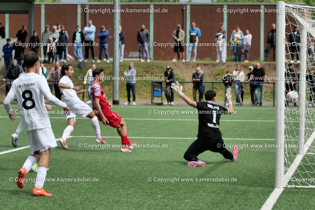 Fußball : C-Junioren : Aufstieg Regionalliga West : SUS 09 Dinslaken - Vfb 03 Hilden am 04.06.2026 in Dinslaken | Fußball : C-Junioren : Aufstieg Regionalliga West : SUS 09 Dinslaken (rotr Trikots)- Vfb 03 Hilden (weiße Trikots) am 04.06.2026 in Dinslaken - Realisiert mit Pictrs.com