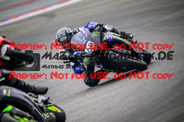 MaZZes_FotoMatrix_240614_6007705_9215 | ROT