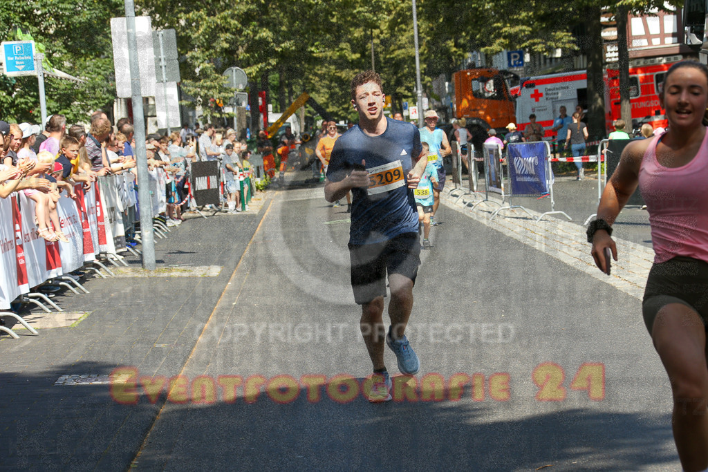 250621_1044_EX1_2354 | Sportfotografie im Rhein-Sieg Kreis, Köln, Bonn, NRW, Rheinland Pfalz, Hessen, etc. Unser Tätigkeitsfeld umfasst den Laufsport vom Volkslauf über den Marathon, Duathlon, Triathon bis zum Ultralauf wie Kölnpfad Ultra oder Schindertrail.