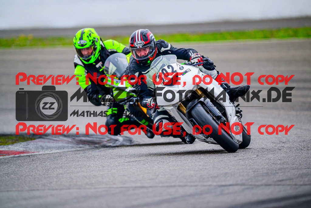 MaZZes_FotoMatrix_240717_6007705_1823 | WEISS