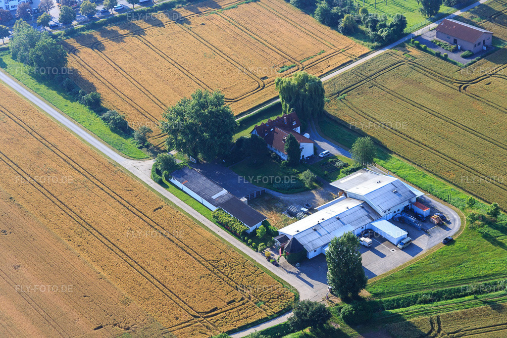 Luftbild: Auerhof und LukasArt im Ortsteil Auerbach in Bensheim im Bundesland Hessen in Deutschland. Foto: IMG_091447.jpg vom 07.07.2016 durch Werner Riehm/FLY-FOTO.de