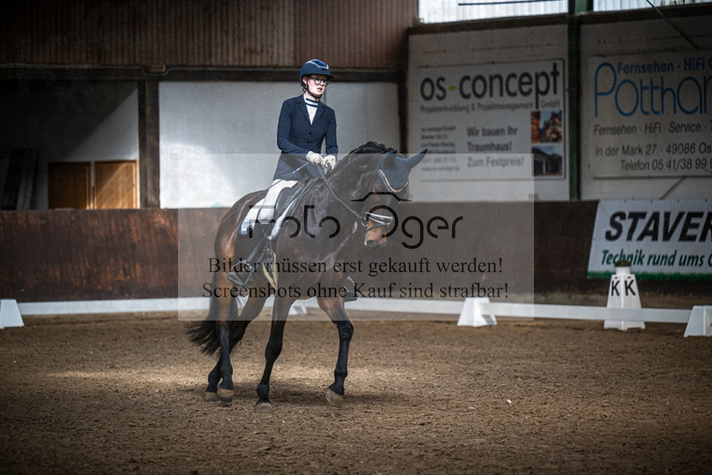 DOS_0855 | Entdecke hochwertige Reitturnierfotos von Foto Oger. Professionell, emotional und authentisch – jetzt Lieblingsmomente im Shop bestellen.Deutschlandweite Turnierfotografie. - Realisiert mit Pictrs.com