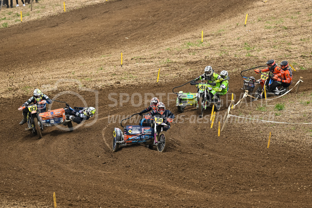 Motocross Schlatt bei Winterthur - 30. April 2023 | #93 Heinzer Marco / Betschart Ruedi aus Illgau (CH), #84 Kaeser Remo / Doerig Cornelio aus Schweizersholz (CH) auf VMC KTM, #41 Hofmann Fabian / Strauss Marius aus Elgg (CH) auf VMC Zabel und #44 Suter Simon / Schlienger Joel aus Zeiningen (CH) auf VMC KTM in der Kategorie Seitenwagen am Motocross Schlatt bei Winterthur, 30. April 2023. 
Instagram: @mx_schlatt | @mc_wila | @sam_schweiz
Bild: Sportfotografie Markus Aeschimann | www.markus-aeschimann.ch - Realisiert mit Pictrs.com