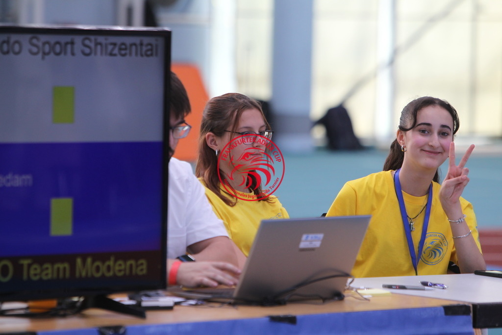 JT6F0444 | Fotos vom Adler Cup - Pictures from Adler Cup

Hier findet Ihr alle Eindrücke und großen Momente der Adler Cup Wochenenden. Here you will find all impressions and great moments of the Adler Cup weekends. - Realisiert mit Pictrs.com