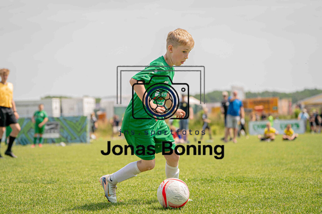 Fußball I E-Junioren I Saison 2025-2026 I OM-Cup Lüsche I Sonntag  I 23646 | jns.sportfotos - Realisiert mit Pictrs.com
