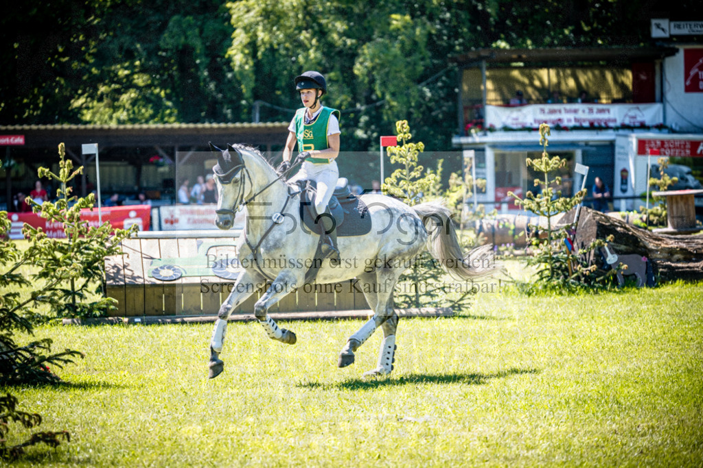 Vielseitigkeitsturnier Melle Oldendorf | Entdecke hochwertige Reitturnierfotos von Foto Oger. Professionell, emotional und authentisch – jetzt Lieblingsmomente im Shop bestellen.Deutschlandweite Turnierfotografie. - Realisiert mit Pictrs.com