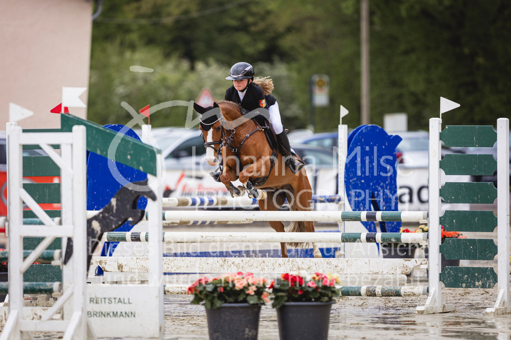 240426_Olfen-Vinnum_PonyTrophy-170 | Deine schönsten Turniermomente als professionelle Fotos! Entdecke hochwertige Pferdesport-Fotografie im Online-Shop. Jetzt Fotos finden & bestellen!