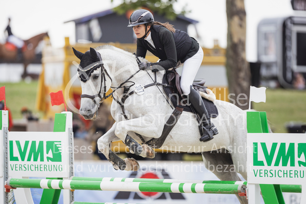 250711_BHO_L-SprmstAnf-1-220 | Deine schönsten Turniermomente als professionelle Fotos! Entdecke hochwertige Pferdesport-Fotografie im Online-Shop. Jetzt Fotos finden & bestellen!