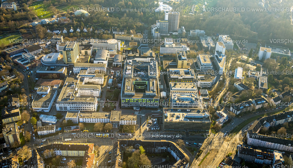 Essen230201601 | Luftbild, Universitätsklinikum Essen mit Baustelle, Holsterhausen, Essen, Ruhrgebiet, Nordrhein-Westfalen, Deutschland