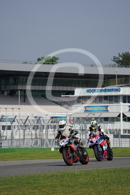 2022_05_10_PBK_31442 | Sportfotografie; SlowMotion; Video; Rennstrecke; Hafeneger; Speer; Racing; RSE; BMW; CBO; Trackday; Motorsportarena; Hockenheimring; Brno; Most; Barcelona; Valencia