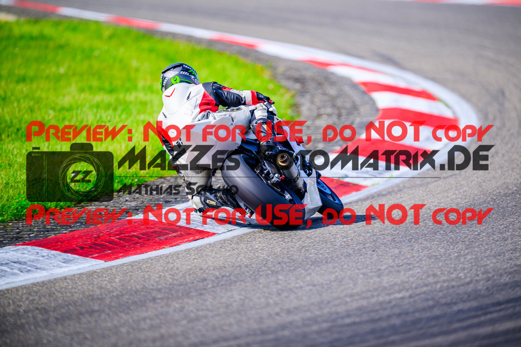 MaZZes_FotoMatrix_240519_6007705_0604 | Fotograf Mathias Schmid
Sportfotograf,
Eventfotograf,
Hochzeitsfotograf,
Portraitfotograf