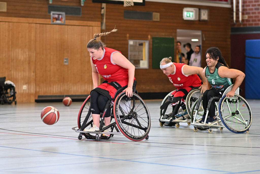 2025-11-30-Ralph_Kunze-4575 | Ralph Kunze - Realisiert mit Pictrs.com