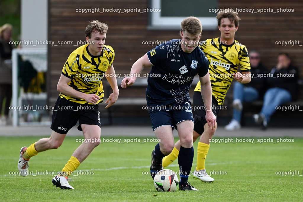 FC Faakersee vs. FC Dölsach | #11 Fabian Rauscher FC Faakersee, #25 Niclas Christian Brandner FC Dölsach, #5 Cajetan Maria Thaddäus Kolig FC Faakersee, FC Faakersee vs. FC Dölsach, FC Faakersee vs. FC Dölsach am 20.04.2025 in Finkenstein (Sportplatz Finkenstein), Austria, (Photo by Bernd Stefan)