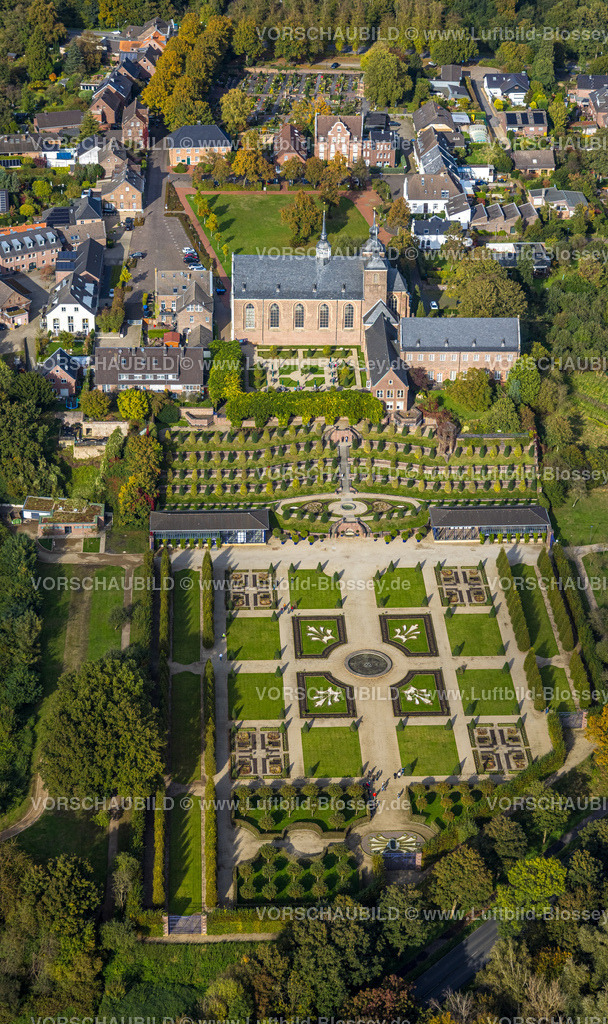 Kamp-Lintfort241013805 | Luftbild, kath. Abteikirche Kloster Kamp, Kloster Kamp Terrassengarten, Formen und Farben, Kamperbrück, Kamp-Lintfort, Ruhrgebiet, Nordrhein-Westfalen, Deutschland