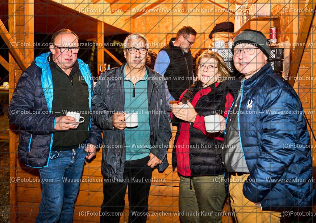 ALP8622_Nacht der tausend Lichter_Besucher | (C)FotoLois.com, Alois Spandl. 'Nacht der 1000 Lichter' in der Pfarrkirche Wieselburg, Do 31. Oktober 2024.