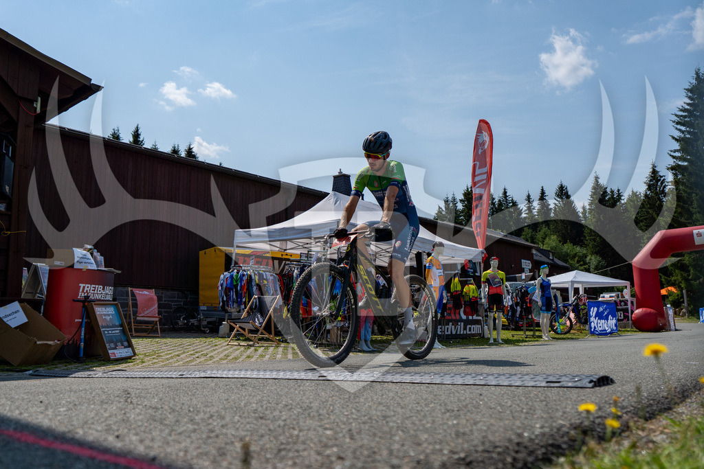 _DSC7795 | Fotogalerie der Treibjagd im Dunkelwald - Dein MTB Etappenrennen im Erzgebirge - Realisiert mit Pictrs.com