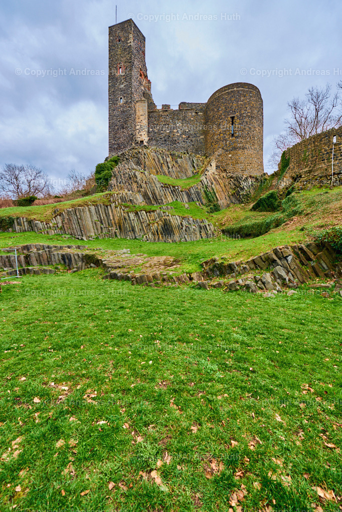 Die Burg Stolpen_ auf Basalt gebaut 01 | Bedeutsame Landschaften Deutschlands - Realisiert mit Pictrs.com