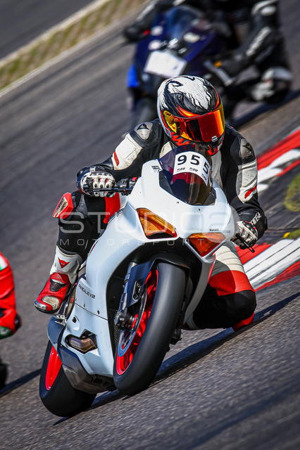 0955-250723NR-018_955 | Deine Full-Service-Agentur für ✔️Videoproduktionen und ✔️Motorsportfotografie Jetzt Angebot anfragen!