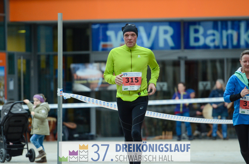 VR Bank Hauptlauf 10000m | 3 Koenigslauf 2023 - Realisiert mit Pictrs.com