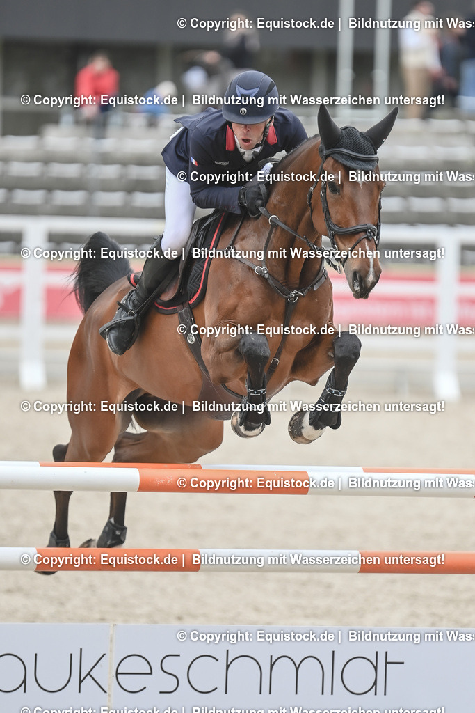 20230514_CCI4_Springen_0064 | equistock