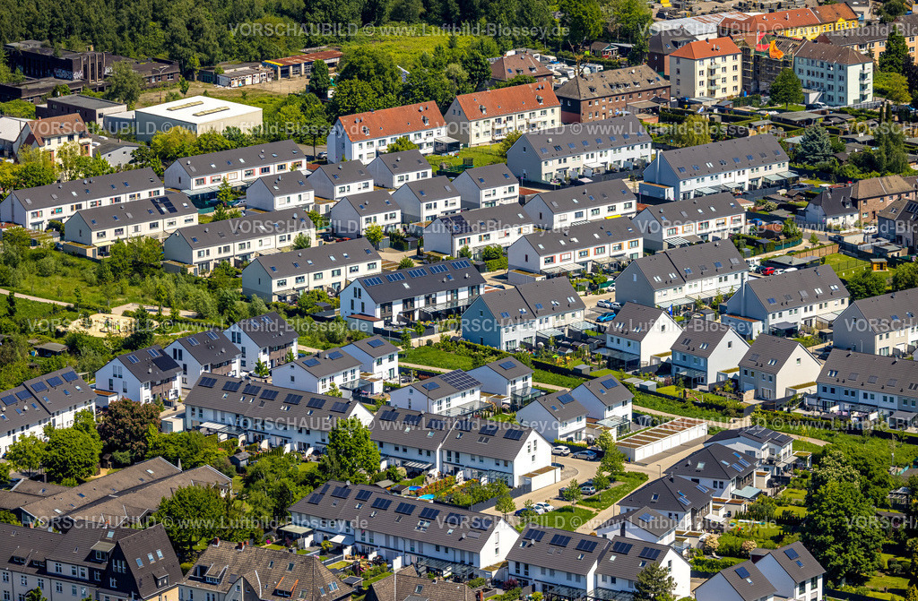 Gelsenkirchen230511568 | Luftbild, Reihenhäuser Wohnsiedlung An der Lutherburg, Ückendorf, Gelsenkirchen, Ruhrgebiet, Nordrhein-Westfalen, Deutschland