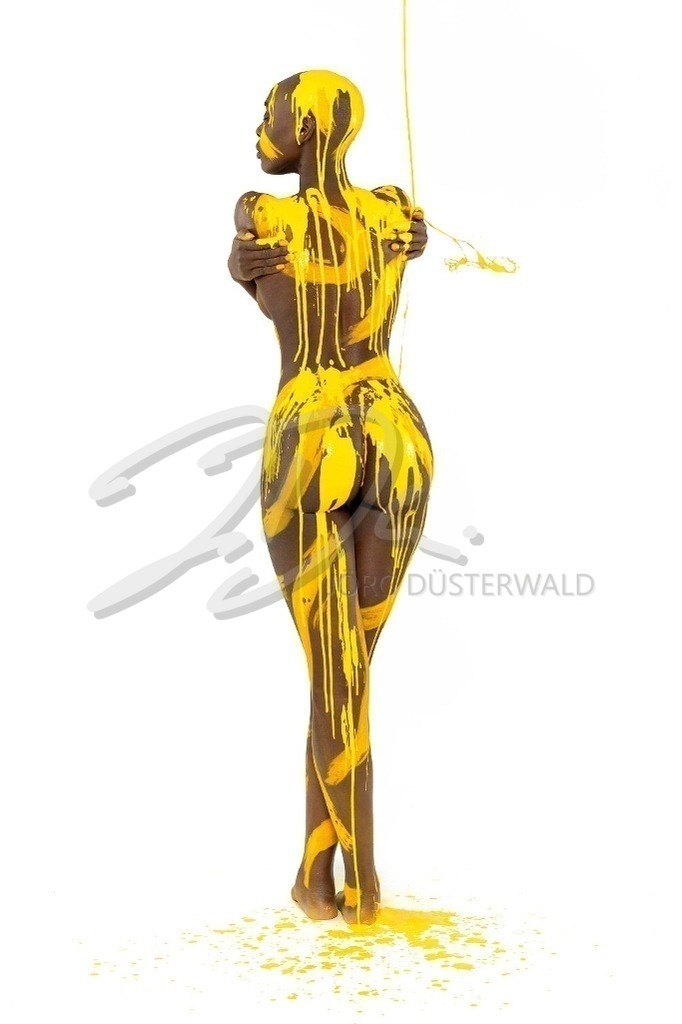 BodyArt-YELLOWSPLASH_0541b | #001 | Modell: Lenny | Foto: Dennis Largo Schulz - Realisiert mit Pictrs.com