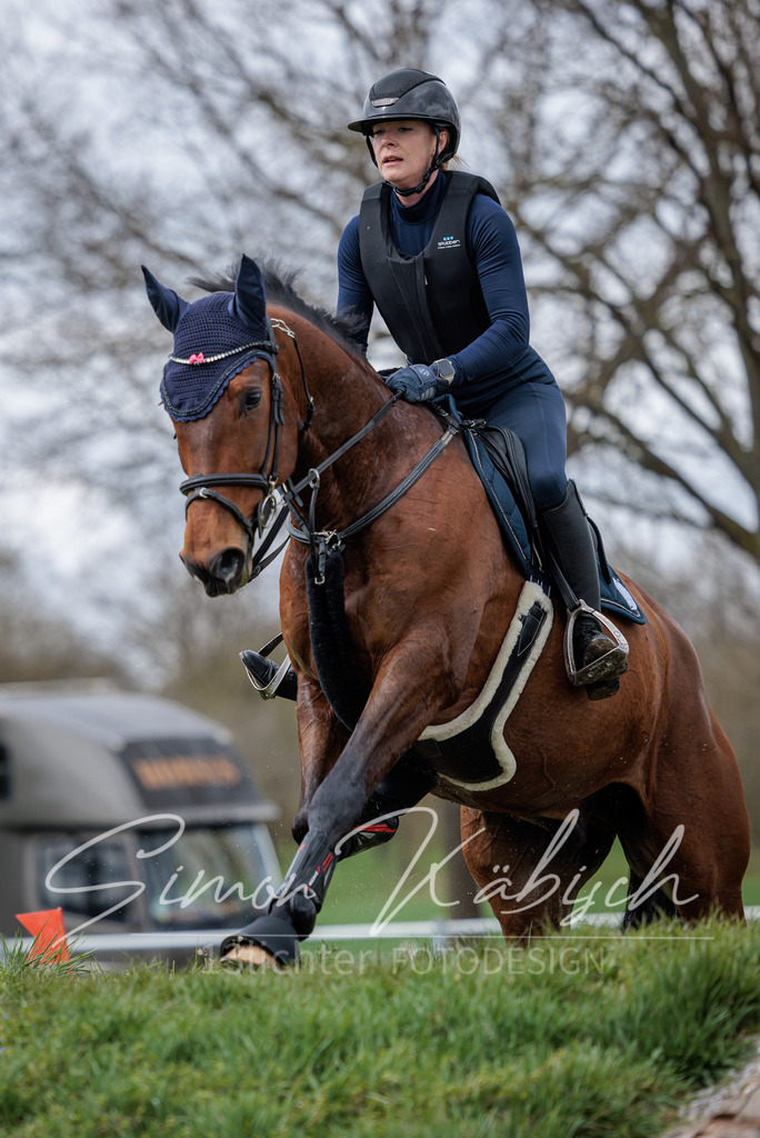 20260329-_3LI5552 | Tierfotografie Pferde, Hunde, Katzen, Haustiere.
Turnierfotografie Reitturniere, Reiten, Springreiten, Dressur in Hanau, dem Main-Kinzig-Kreis und dem Rhein-Main- Gebiet um Frankfurt