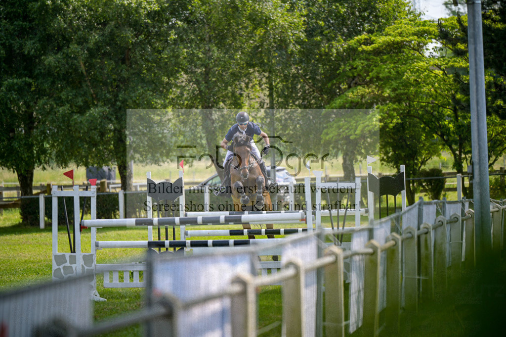 Reitturnier Voxtrup | Entdecke hochwertige Reitturnierfotos von Foto Oger. Professionell, emotional und authentisch – jetzt Lieblingsmomente im Shop bestellen.Deutschlandweite Turnierfotografie. - Realisiert mit Pictrs.com