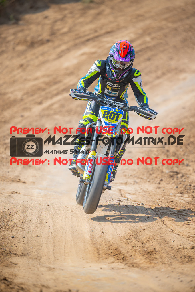 MaZZes-Fotomatrix-20260816-615444 | ROOKIES