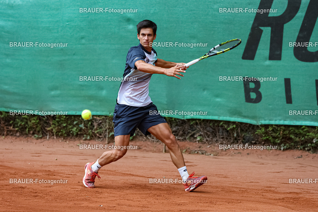 HTC Blau-Weiß Krefeld - LTTC Rot-Weiß Berlin  | Krefeld, Deutschland 21.07.2023, Carlos Sanchez Jover (HTC Blau-Weiß Krefeld) gegen Oriol Roca-Botalla (LTTC Rot-Weiss Berlin) ,

bei der 2. Tennis Bundesliga Nord Begegnung zwischen HTC Blau-Weiß Krefeld und LTTC Rot-Weiß Berlin am 21.07.2023 in Krefeld.

(Foto: BRAUER-Fotoagentur)
 
