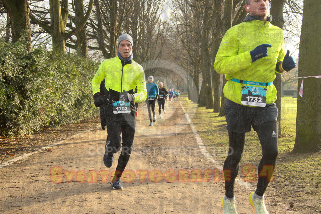 241231_1016_EV4_3643 | Sportfotografie im Rhein-Sieg Kreis, Köln, Bonn, NRW, Rheinland Pfalz, Hessen, etc. Unser Tätigkeitsfeld umfasst den Laufsport vom Volkslauf über den Marathon, Duathlon, Triathon bis zum Ultralauf wie Kölnpfad Ultra oder Schindertrail.