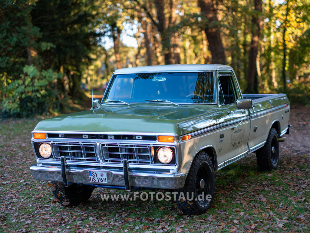 20251018-00353 | Syke Barrien 2025 Oldtimer Treffen - Realisiert mit Pictrs.com