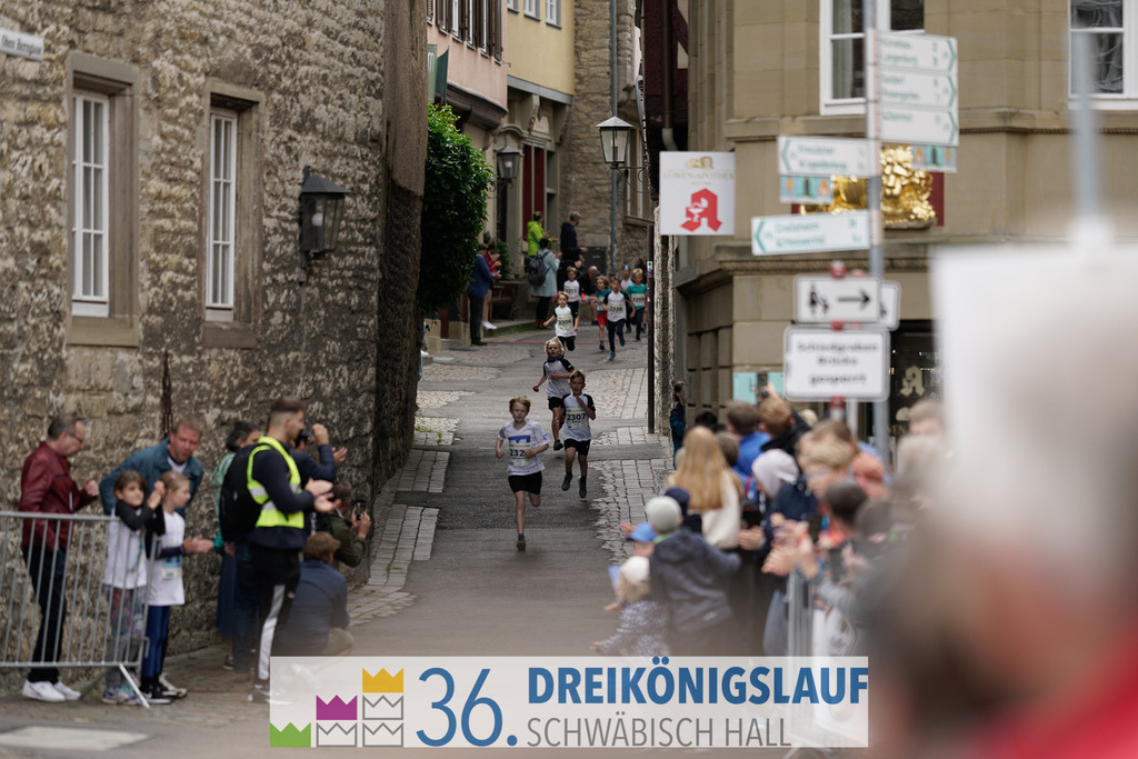 AOK Junior Cup 400m | 3Königslauf 2022 AOK Junior Cup 400m - Realisiert mit Pictrs.com