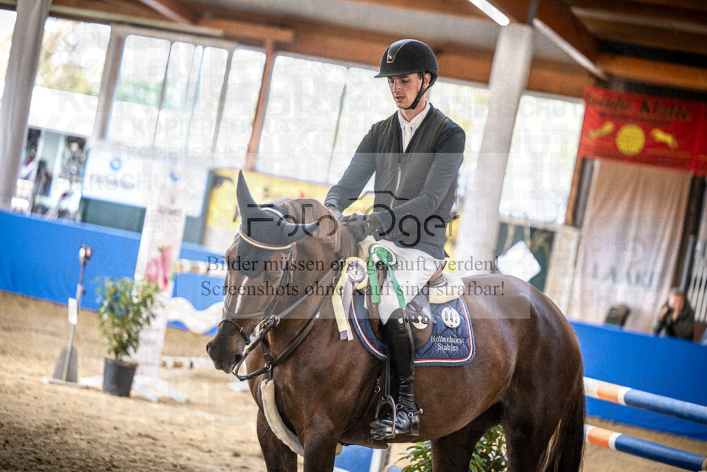 DOS_0015 | Entdecke hochwertige Reitturnierfotos von Foto Oger. Professionell, emotional und authentisch – jetzt Lieblingsmomente im Shop bestellen.Deutschlandweite Turnierfotografie. - Realisiert mit Pictrs.com