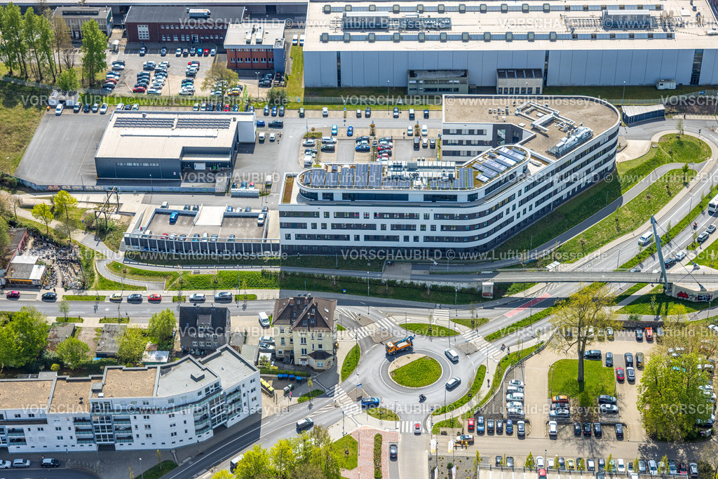 Witten260401987 | Luftbild, Kreisverkehr Pferdebachstraße und Westfalenstraße am Ärztezentrum, Sonnenschein, Witten, Ruhrgebiet, Nordrhein-Westfalen, Deutschland