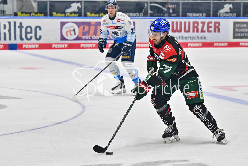 Augsburger Panther - ERC Ingolstadt | am PUck Luca TOSTO (Augsburger Panther #77) / Freisteller / Einzelfoto / DEL: Augsburger Panther - ERC Ingolstadt, Curt Frenzel Stadion am 26.01.2025