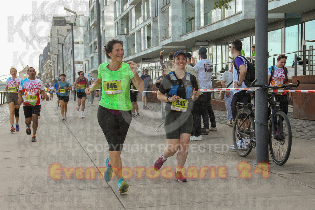 250920_1452_EX1_7980 | Sportfotografie im Rhein-Sieg Kreis, Köln, Bonn, NRW, Rheinland Pfalz, Hessen, etc. Unser Tätigkeitsfeld umfasst den Laufsport vom Volkslauf über den Marathon, Duathlon, Triathon bis zum Ultralauf wie Kölnpfad Ultra oder Schindertrail.