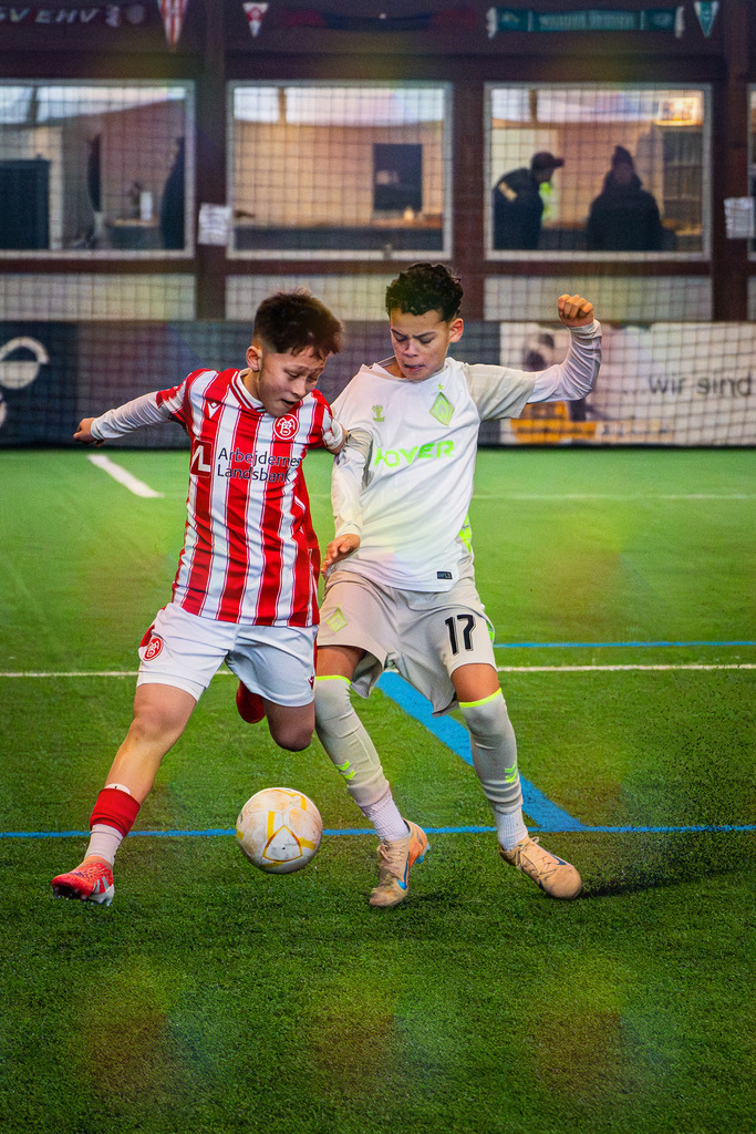 _BLR9111 | Professionelle Fußball- und Sportfotografie. Spielbilder online ansehen und kaufen – Einzelbilder oder komplette Galerien in hoher Qualität. - Realisiert mit Pictrs.com
