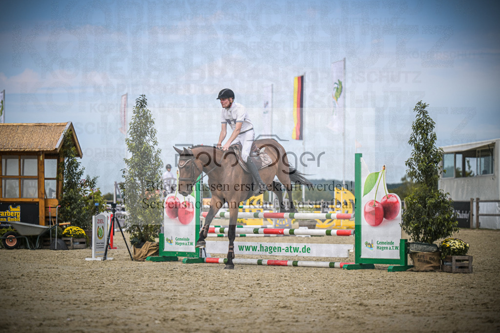 DOS_4180 | Entdecke hochwertige Reitturnierfotos von Foto Oger. Professionell, emotional und authentisch – jetzt Lieblingsmomente im Shop bestellen.Deutschlandweite Turnierfotografie. - Realisiert mit Pictrs.com