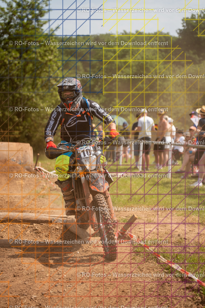 Wolfshausen 5 Lauf -164 | Sportfotografie von RO-Fotos: Motorsport, Motocross, Enduro, Laufveranstaltungen und Triathlon. Professionelle Fotos von Sportlern und Events. - Realisiert mit Pictrs.com